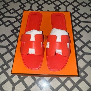 Hermes Rouge Grenadine Sandals